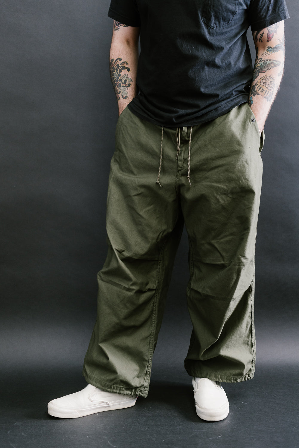 01-5020-76 - Loose Fit Army Trouser - Army Green