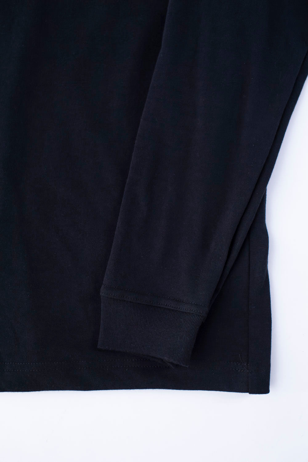 Long Sleeve Pocket T-Shirt - Black