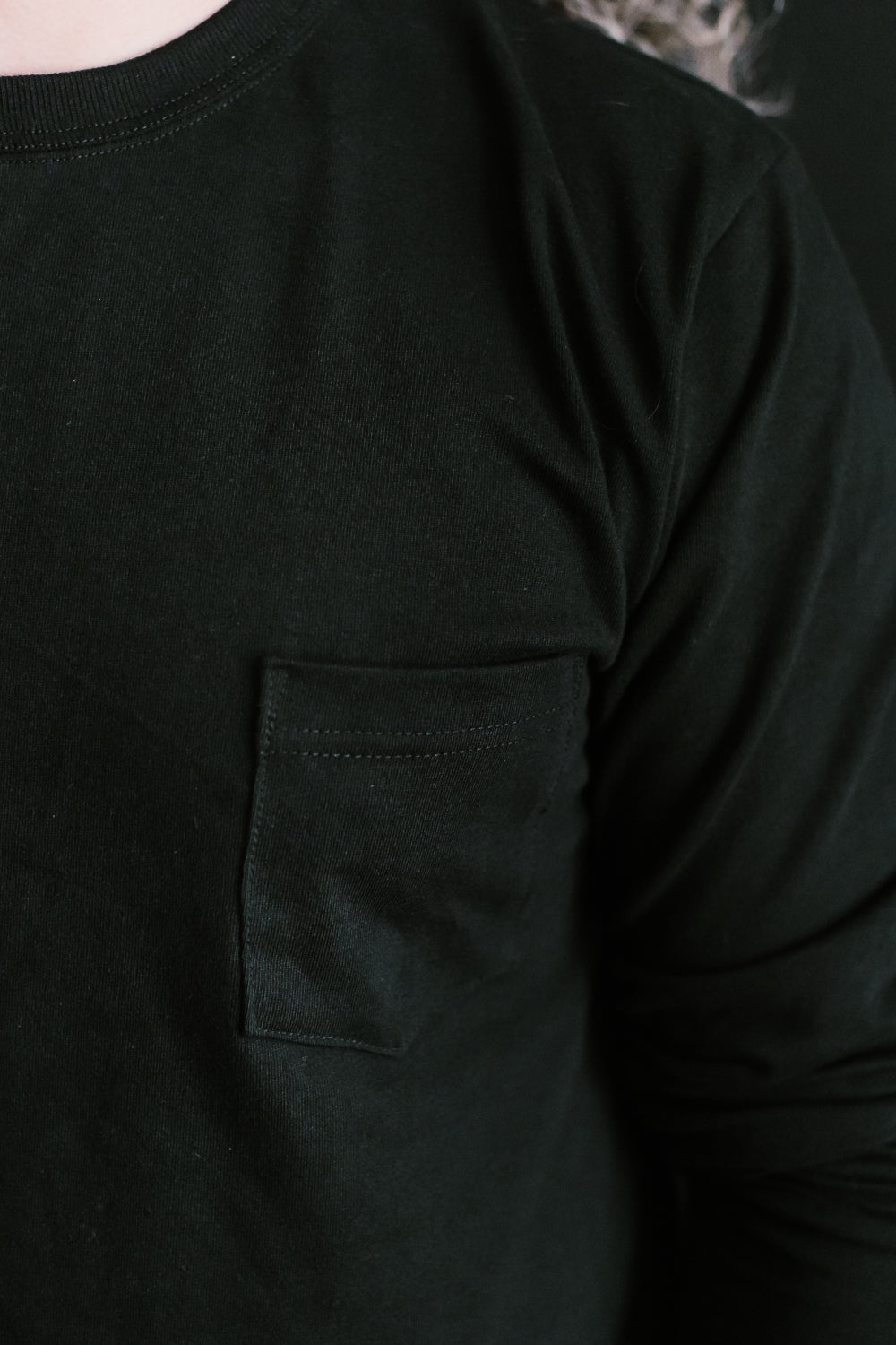 Long Sleeve Pocket T-Shirt - Black