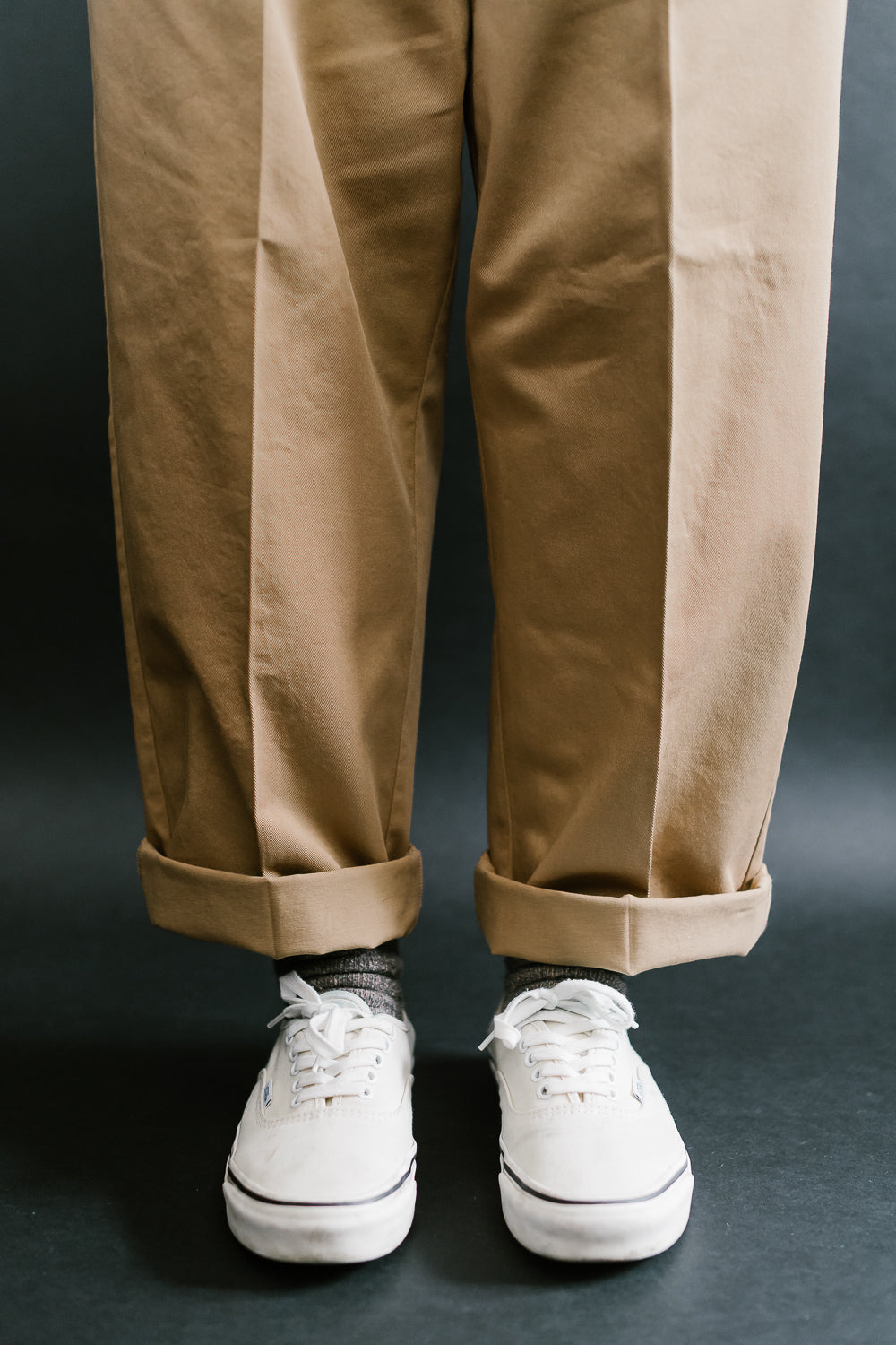 CHINO01.16 - 9.2oz Organic Cotton Twill Chino Relaxed Fit - Khaki 