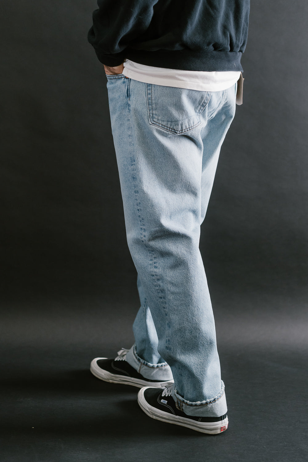 01-1050W-99 - 105 - Standard Fit Denim - 90s Sky Blue