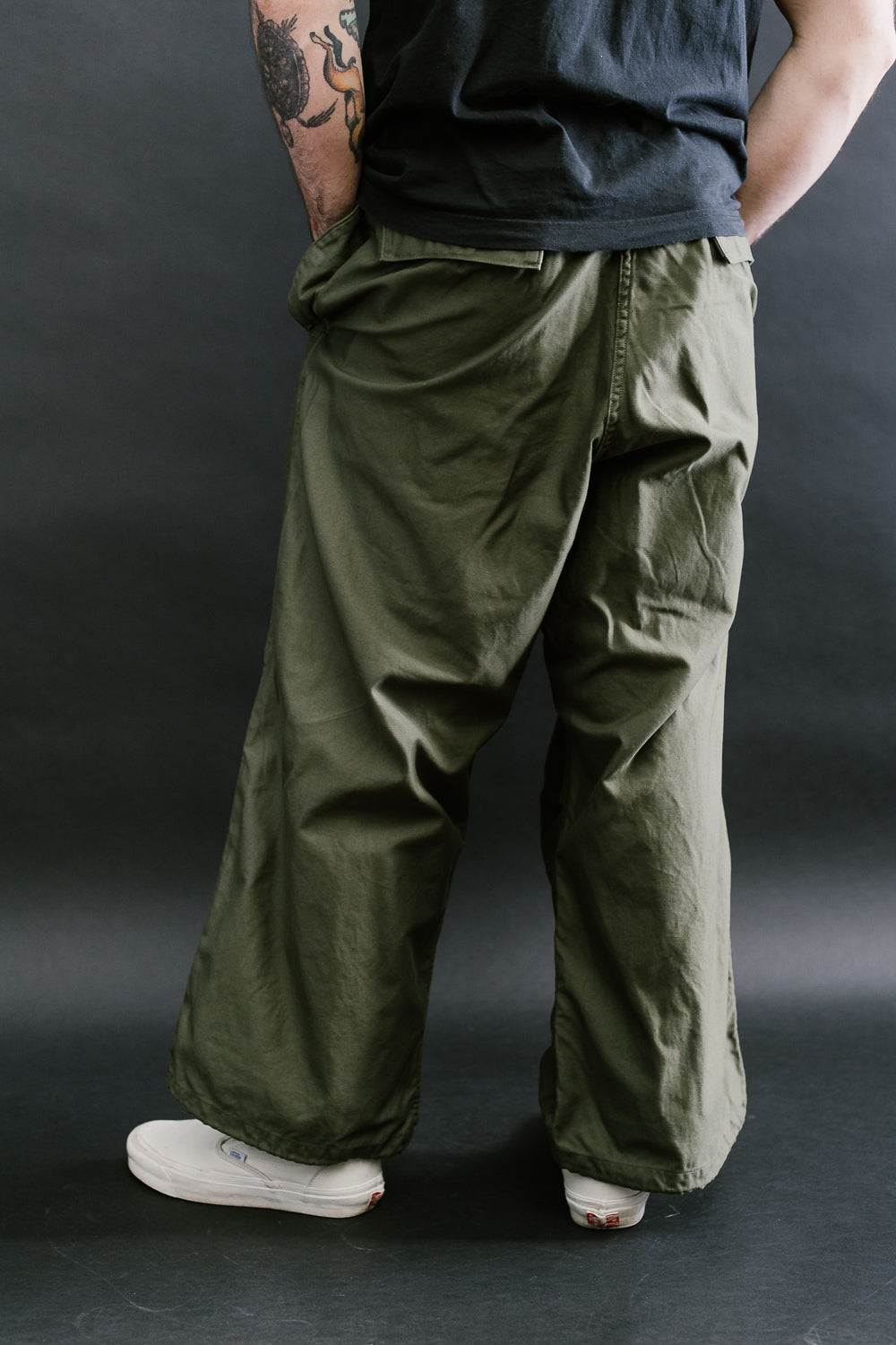 01-5020-76 - Loose Fit Army Trouser - Army Green | James Dant