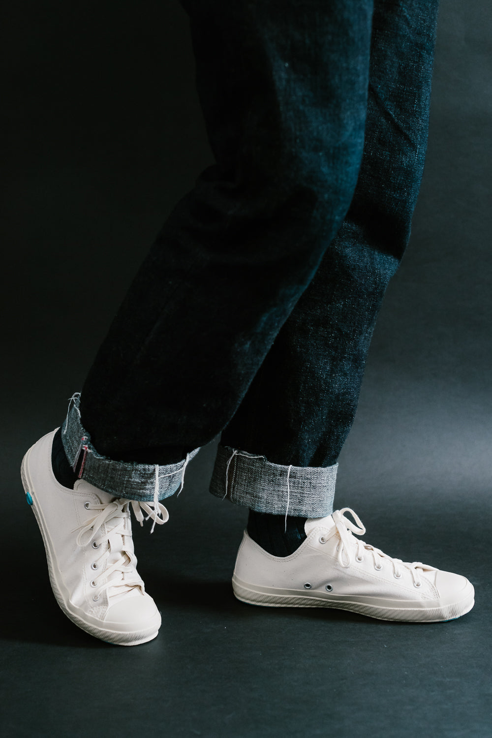 01JP Low Sneaker - White