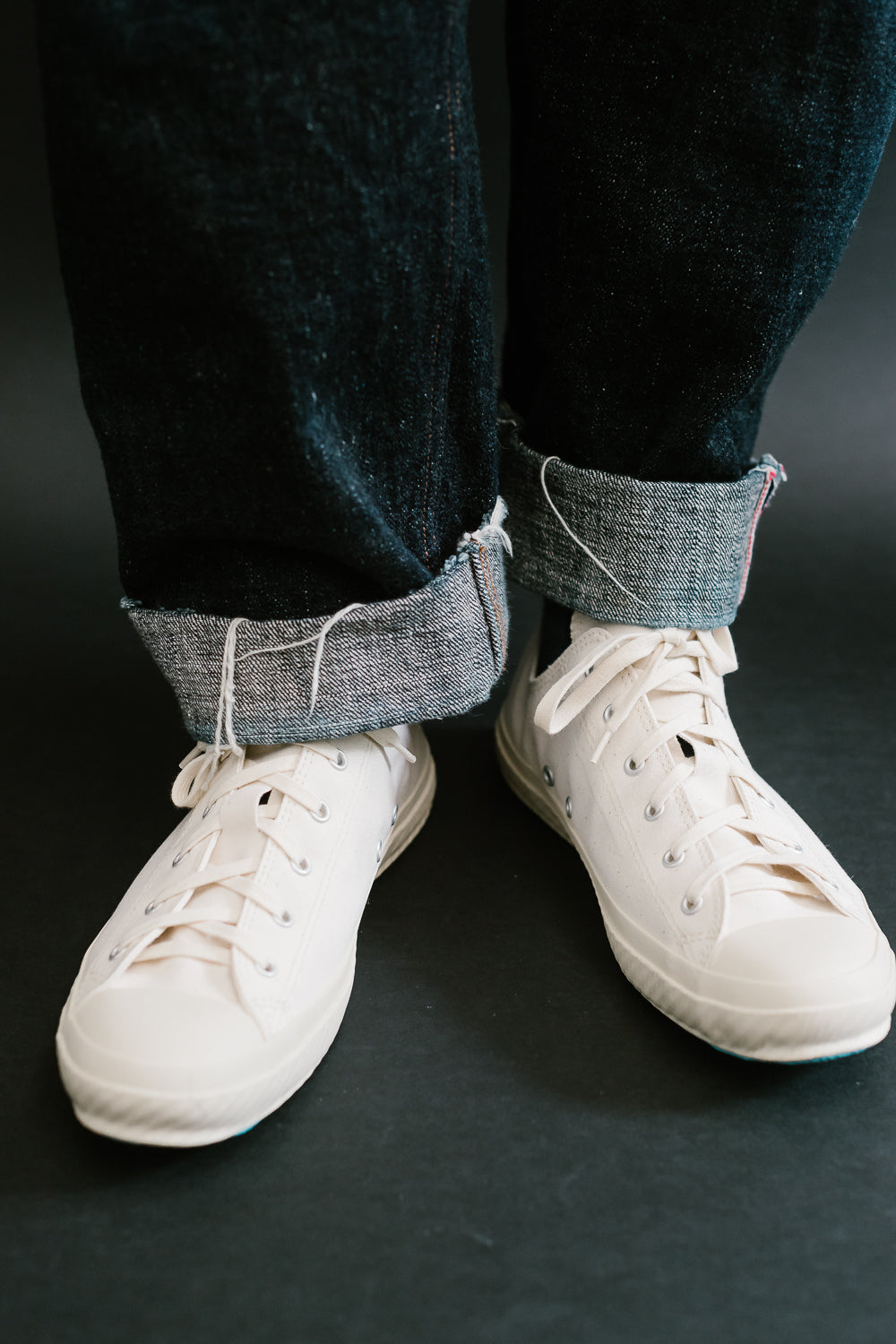 01JP Low Sneaker - White