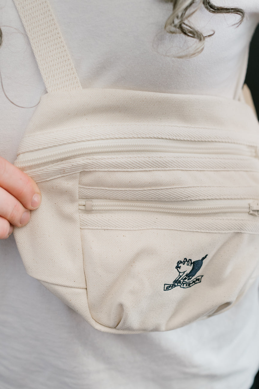7546 - Duck Shoulder Pouch - Ivory