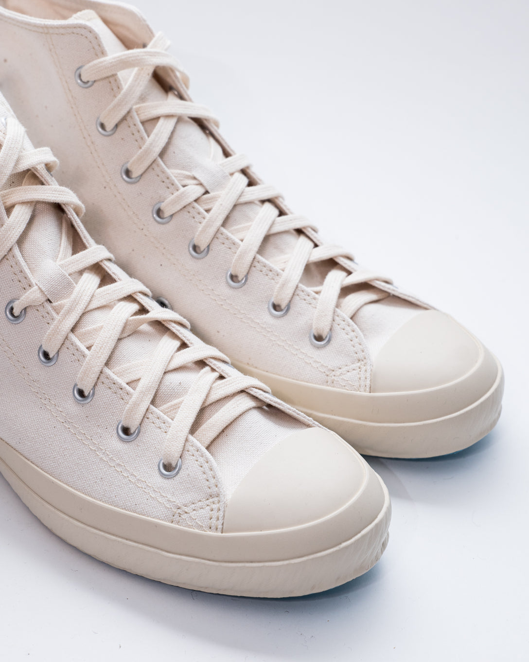 01JP High Sneaker - White