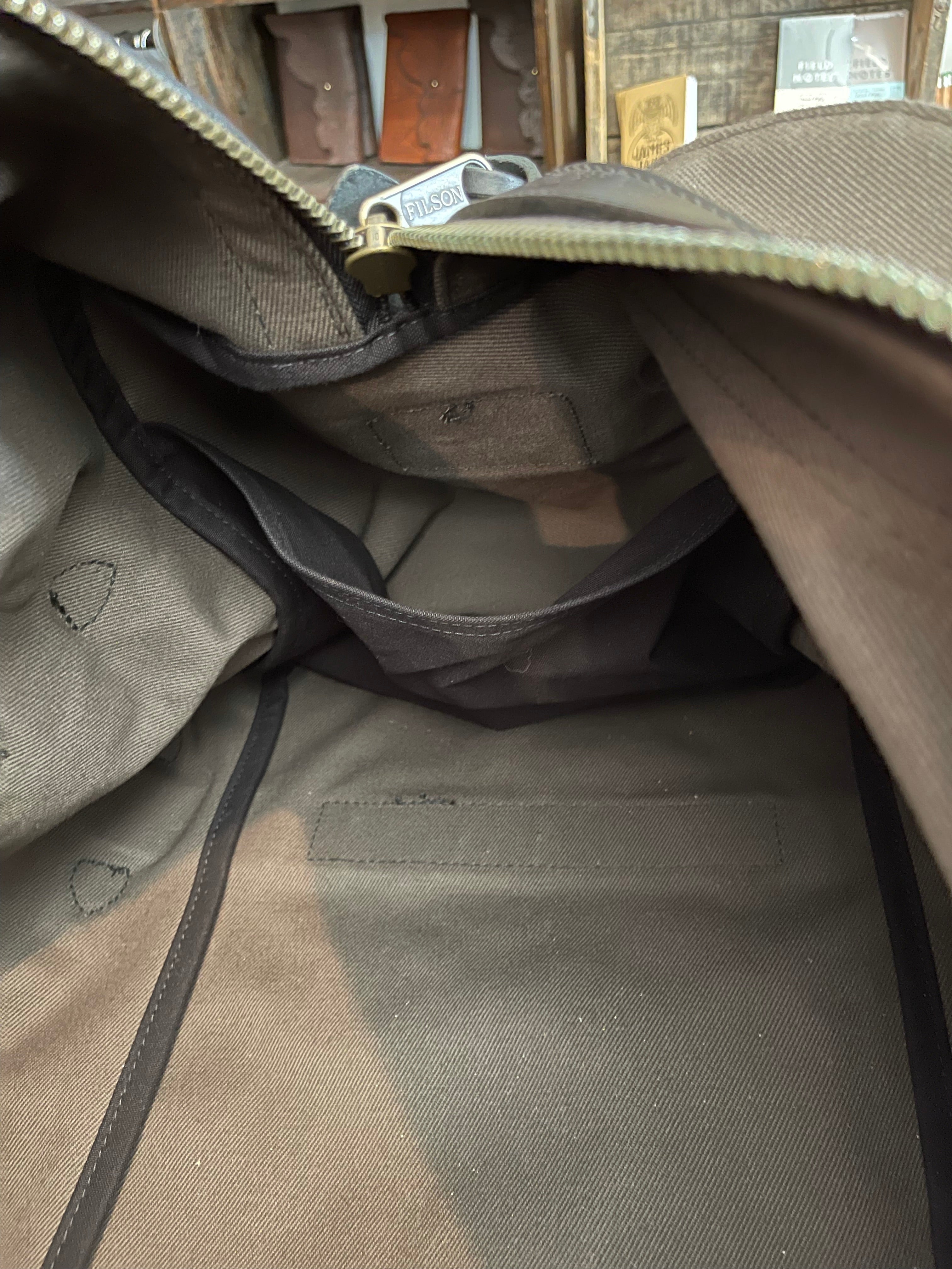 Filson - Medium Rugged Twill Duffle Bag – Threadfellows