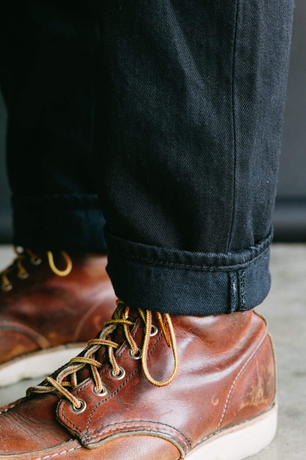 107W - Ivy Fit Denim - Black O/W | James Dant