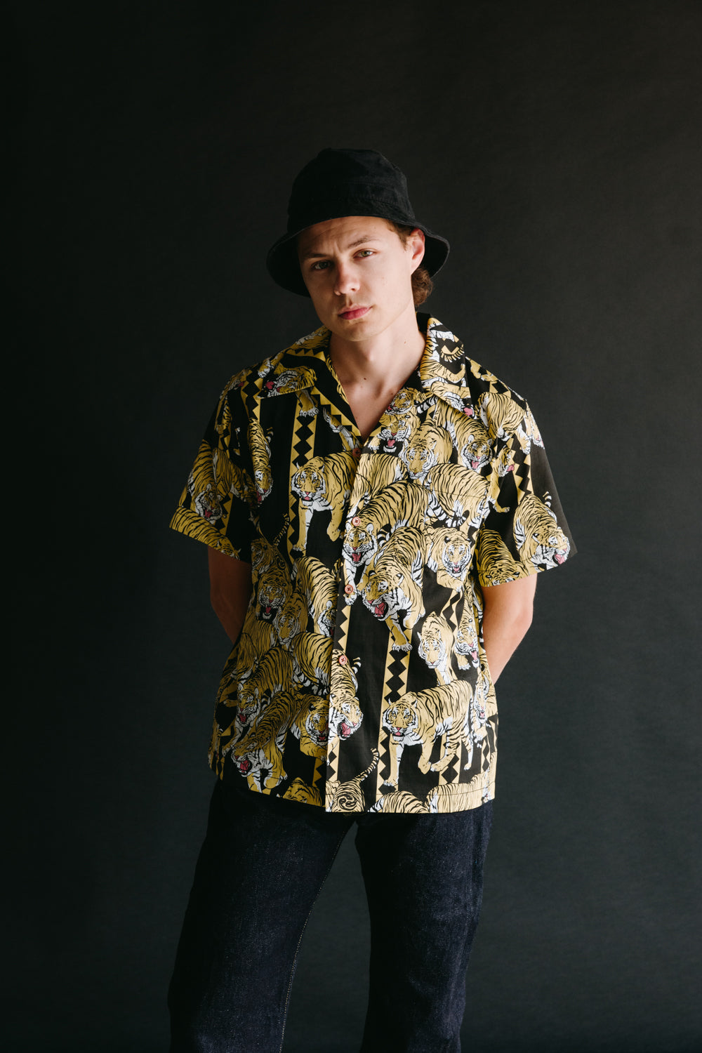 SSA22-HT - One-Hundred Tiger S/S Shirt - Black