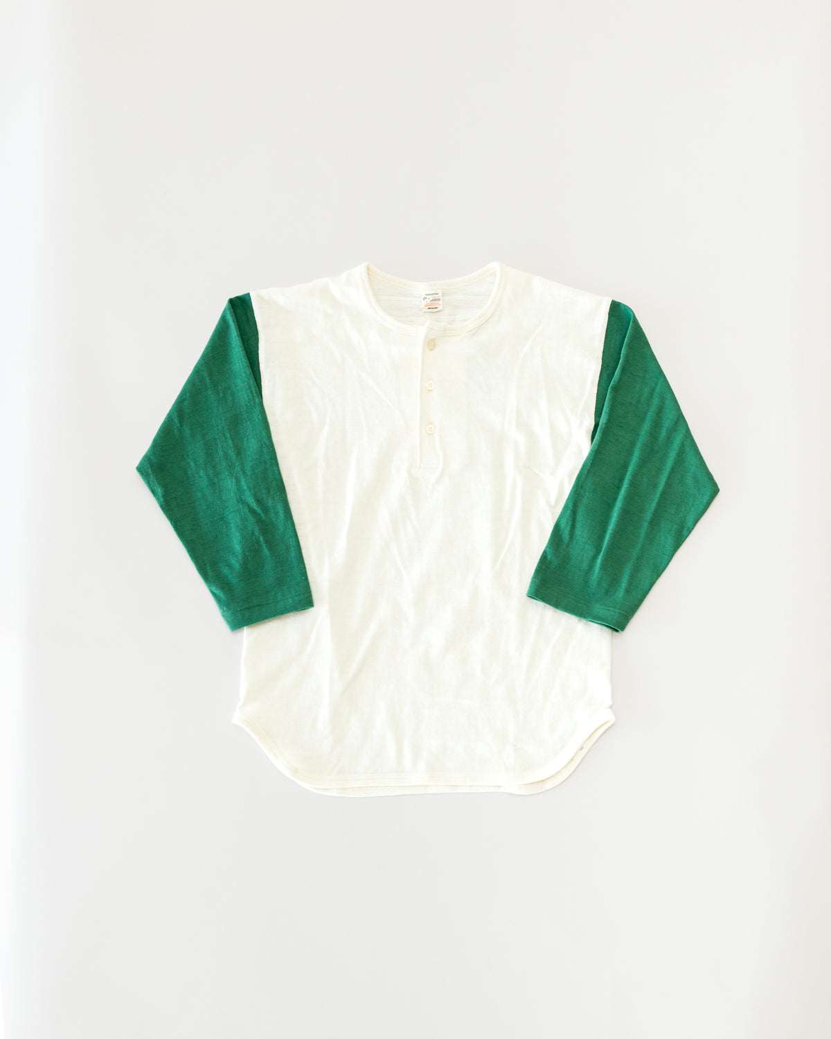 Lot 4058 - Slubby Henley 3/4 Baseball Tee - Cream, L Green